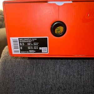 Woman’s Nike Sacai X LDWaffle sneakers